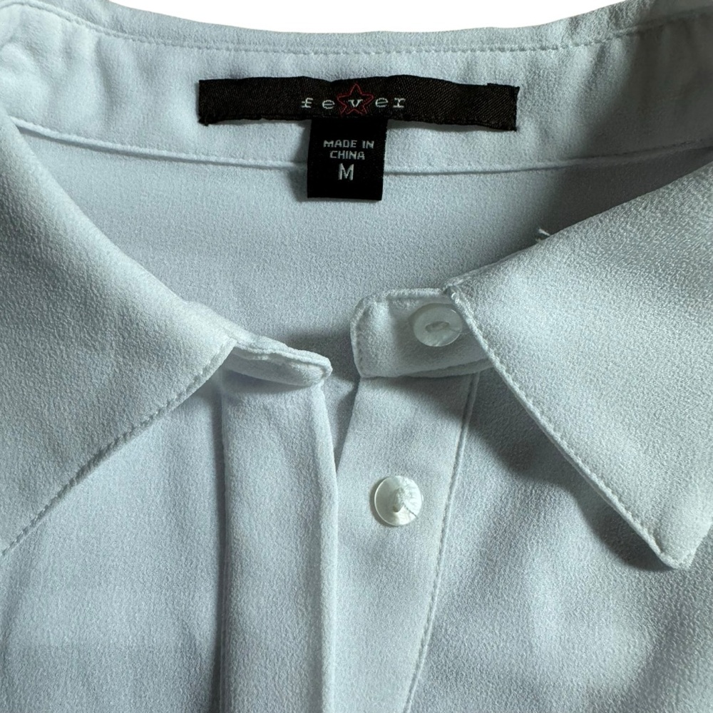 NEW Fever womens size medium thin white high/low button down blouse